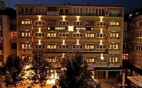 Emery Hotel Priştine Exterior photo