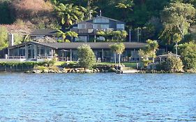 Koura Lodge Rotorua Exterior photo