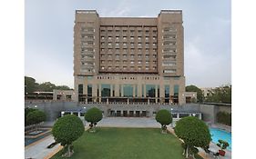 Jaypee Vasant Continental Otel Yeni Delhi Exterior photo