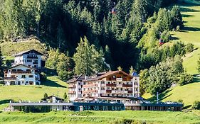Rainell Dolomites Retreat Otel Urtijëi Exterior photo
