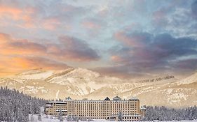 Fairmont Chateau Lake Louise Otel Exterior photo