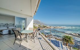 Camps Bay Terrace Penthouse Daire Cape Town Exterior photo