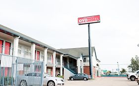 Oyo Hotel Wichita Falls I-44 Sheppard Airforce Exterior photo