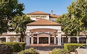 Courtyard By Marriott San Jose South/Morgan Hill Otel Exterior photo