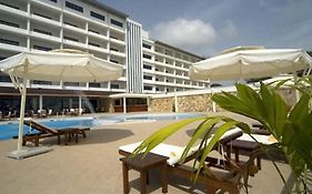 Golden Tulip Kumasi City Otel Exterior photo