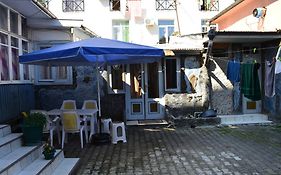 Tj+ Hostel Batum Exterior photo