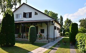 Rozsa Nyaralohaz Villa Balatonboglár Exterior photo