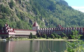 Three Valley Lake Chateau Otel Revelstoke Exterior photo