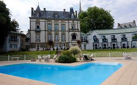 Clos De Vallombreuse, The Originals Relais Otel Douarnenez Exterior photo