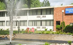 Rodeway Inn Springhills Lake George Exterior photo