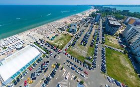 Summerland Mamaia Apart otel Exterior photo