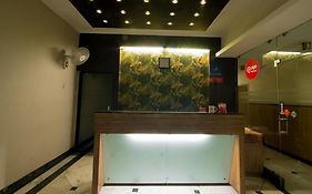 Oyo 1528 Status Hotel Kanpur Exterior photo