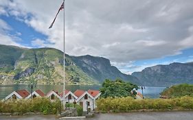 Vangsgaarden Gjestgiveri Otel Aurland Exterior photo