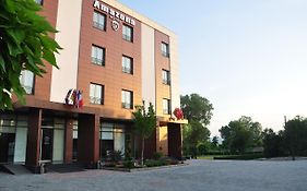 Amazona Hotel Priştine Exterior photo