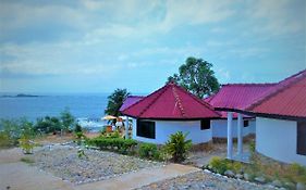 Busua Paradiso Beach Resort Exterior photo