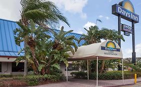 Days Inn By Wyndham West Palm Beach Exterior photo