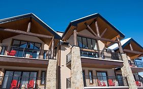 Domaine Nymark Saint-Sauveur-des-Monts Exterior photo