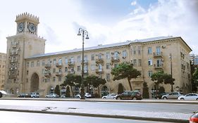 Clock Tower Apartment In Bakü Exterior photo