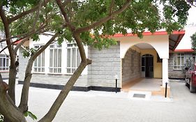 Tommy'S Airport Lounge Otel Nairobi Exterior photo