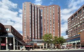 Boston Marriott Cambridge Otel Exterior photo