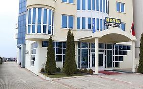 Hotel Apollonia Priştine Exterior photo