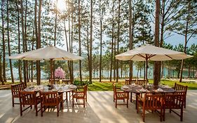 Cereja Hotel & Resort Dalat Exterior photo