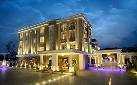 Four Vedas Hotel & Resort Siliguri Exterior photo