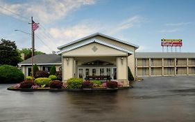 Red Roof Inn And Suites Herkimer Exterior photo