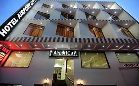 Hotel Airport City Yeni Delhi Exterior photo