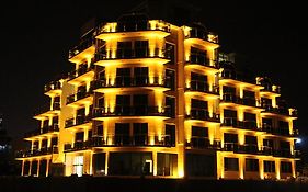 Legacy Hotel Batum Exterior photo