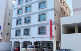 Oyo 107 Dana Plaza 1 Daire Manama Exterior photo