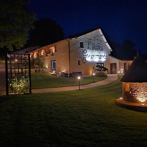 L'Etable Gourmande Chambres D'Hotes Et Ferme Auberge Aubas Exterior photo