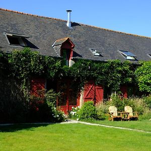 La Maison Jaune A La Janaie Otel Parigné Exterior photo