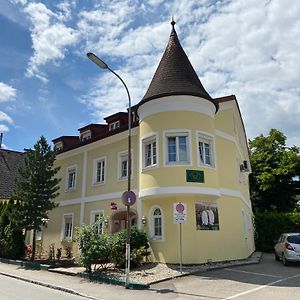 Gaestehaus Auerhahn Otel Vöcklabruck Exterior photo