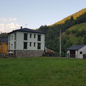 Casa Muniellos Daire Cangas De Narcea Exterior photo