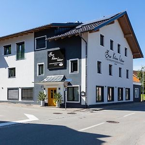 Zum Kleinen Italiener - Ristorante Pizzeria Pension Otel Geinberg Exterior photo