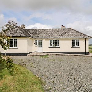 Summercourt Villa Launceston Exterior photo