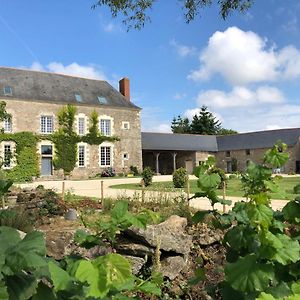 Chateau De La Garnison Bed & Breakfast Orvault Exterior photo