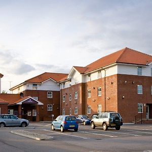 Premier Inn Chelmsford Exterior photo