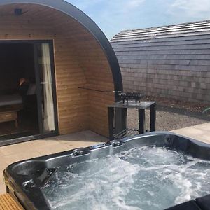 Superior Glamping Pod With Hot Tub Otel Frodsham Exterior photo