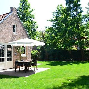 B&B Het Huijsje Woudrichem Exterior photo