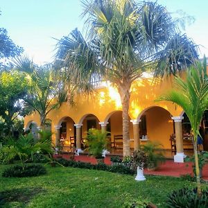 Casa Palagui Colonial Otel Valladolid  Exterior photo