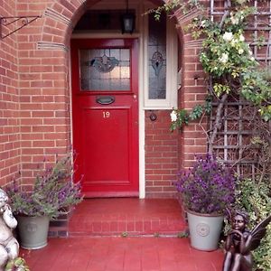 Kingsway Bed & Breakfast Bed & Breakfast Broxbourne Exterior photo