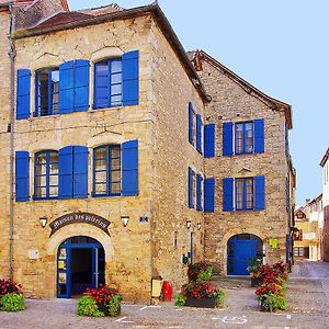 Gite La Maison Des Pelerins Otel Villeneuve-dʼAveyron Exterior photo