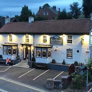 The Boathouse Wylam Otel Exterior photo