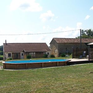 Les Hiboux Chambre D'Hotes Bed & Breakfast L'Isle-Jourdain  Exterior photo