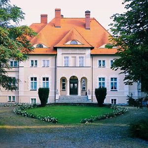 Palac W Debinie Otel Krzeszkowice Exterior photo