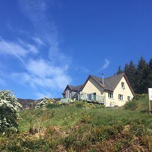 Achmore Self Catering Daire Exterior photo