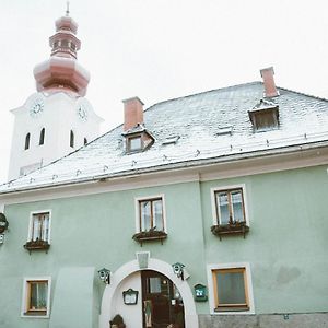 Gasthof Zum Gruenen Specht Otel Oberzeiring Exterior photo