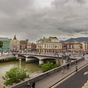 Piso Senorial Con Vistas A La Ria By Urban Hosts Daire Bilbao Exterior photo